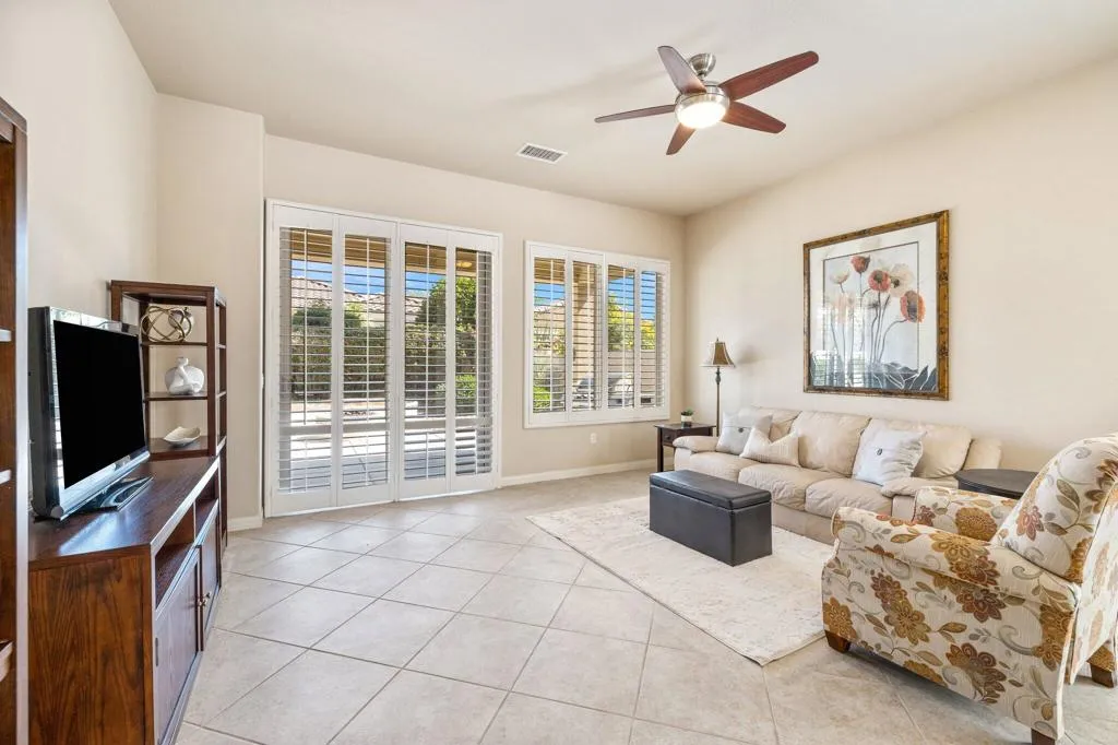 81710 Avenida Parito, Indio, California 92203 home-pic-11